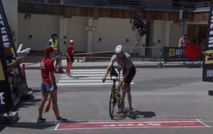 Dries Matthys als derde boven op Alpe d'huez (foto: 3athlon.be)