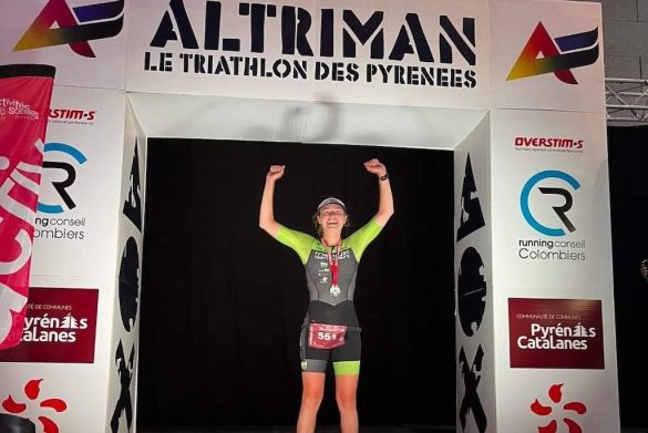 Laurien Billen wint de halve Altriman triatlon in de Pyreneeën (foto: Altriman)