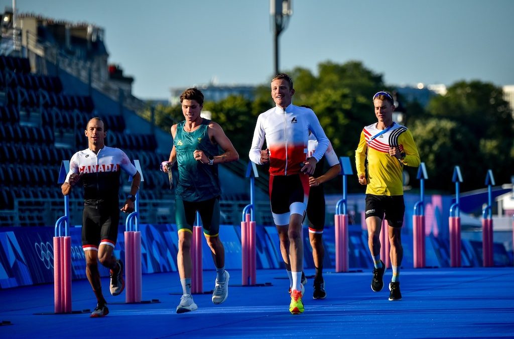 Marten Van Riel haalt hard uit naar World Triathlon: “Jullie beschouwen ons als marionetten in een poppenspel”