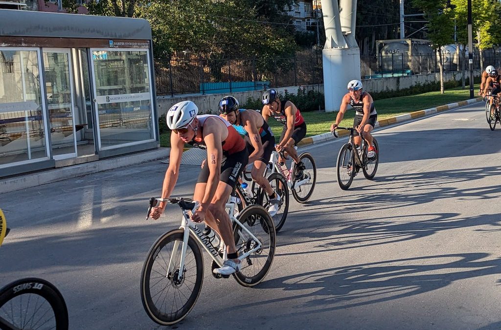 Arnaud Mengal 5de op EK sprinttriatlon, verrassende Italiaan pakt Europese titel in Balikesir