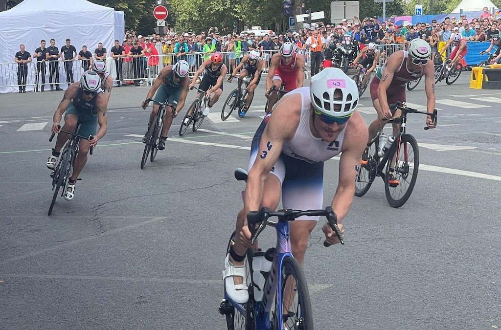 Kristian Blummenfelt ontgoocheld na olympische triatlon in Parijs “Maar ik gebruik Ironman niet als excuus”