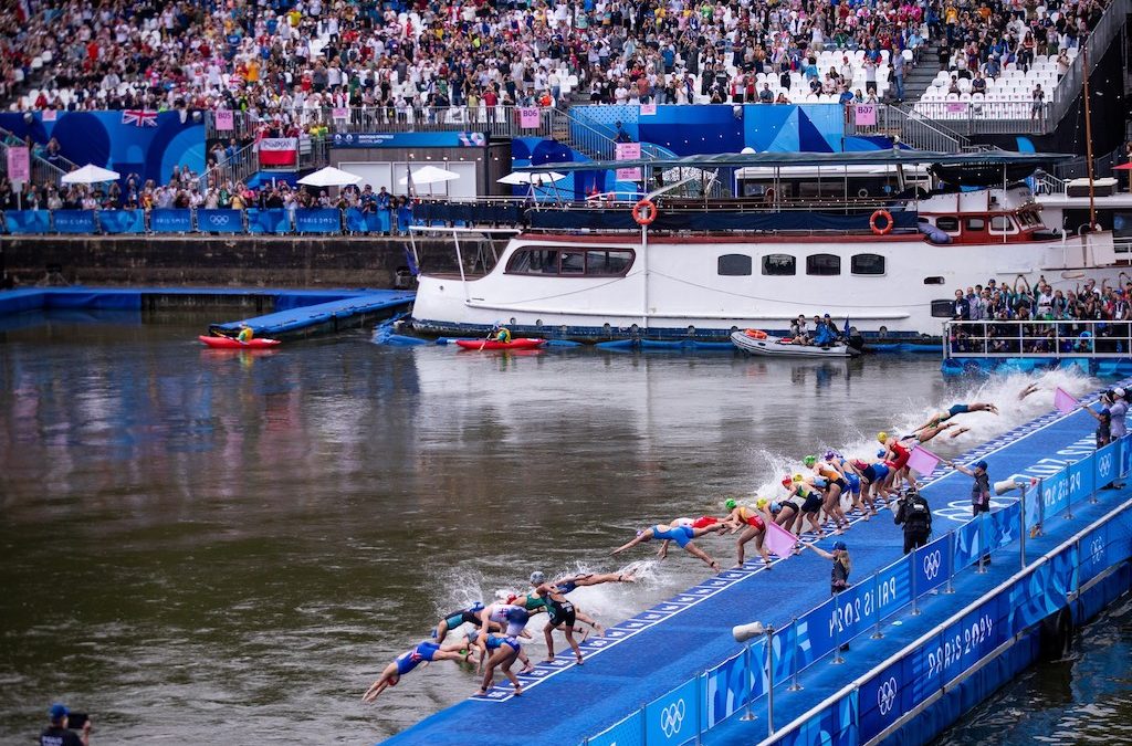 Ook paralympische triatlons uitgesteld wegens slechte kwaliteit Seine, beslissing toch ’s nachts genomen