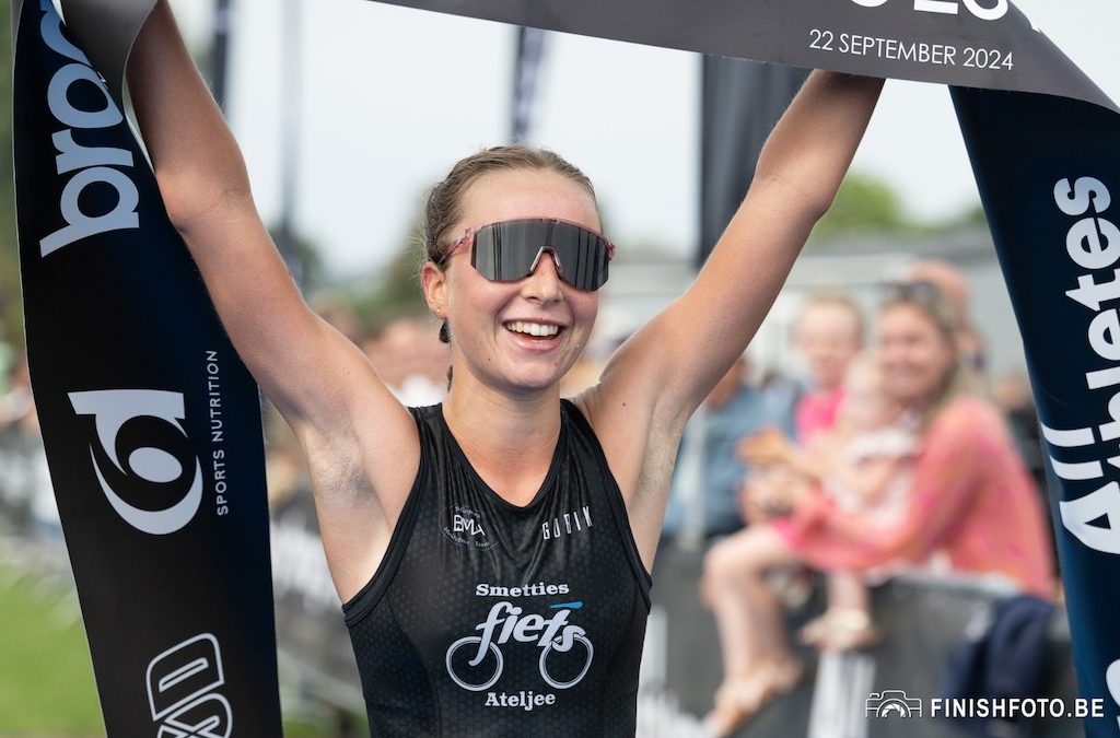 Camille Roman en Lennert Cappan winnen triatlon Hengstdijk, 3MD en SP&O Mechelen winnen finale T3 Series