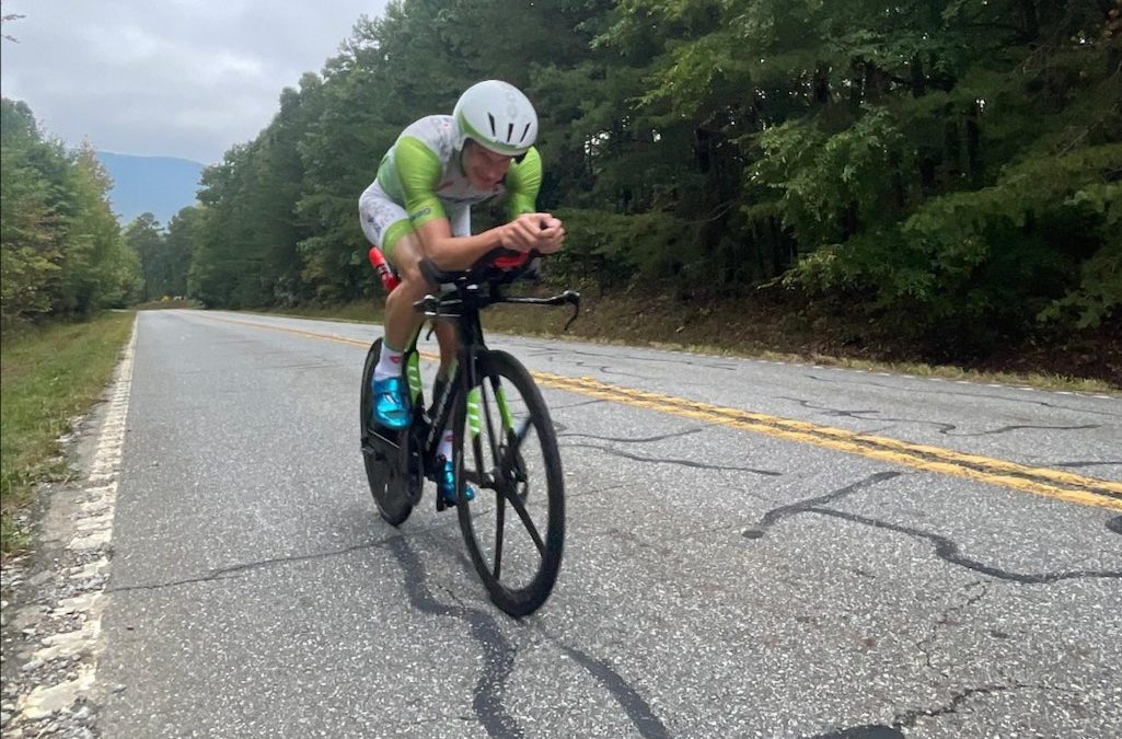 Christophe De Keyser meteen top-10 in eerste Ironman triatlon, zonder zwemmen, Sam Long wint Chattanooga