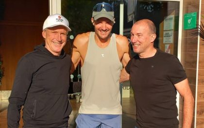 Mark Allen, Jan Frodeno en Luc Van Lierde samen op de foto bij het WK Ironman in Nice (foto: Luc Van Lierde RR)