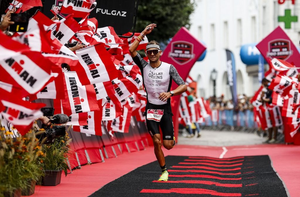 Jelle Geens gaat Marten Van Riel achterna en maakt debuut in T100 Lake Las Vegas triatlon