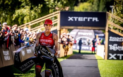 Arthur Serrieres wint het WK Xterra in Molveno (foto: Xterra)