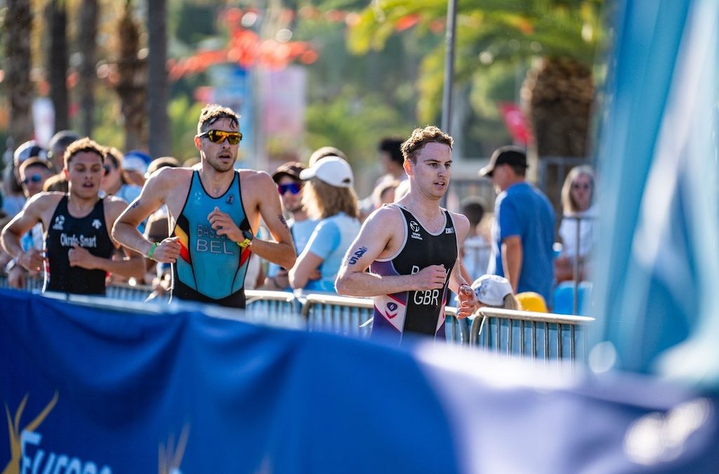 Joris Basslé met supersnelle loopbenen naar top-15 Europe Triathlon Cup in Alanya